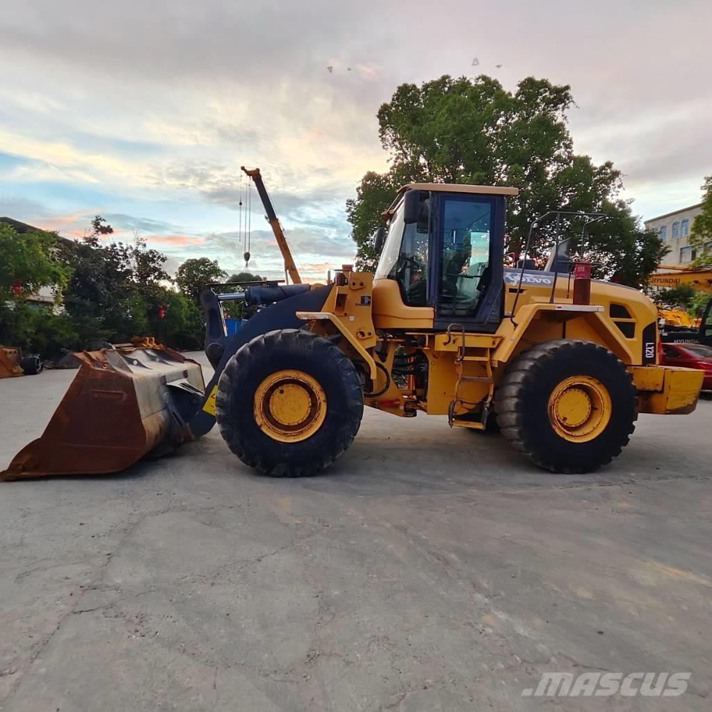 Volvo L 120  휠로우더