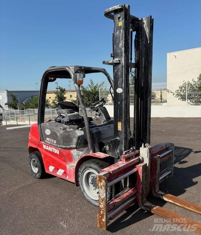 Manitou MI 35 D 디젤 지게차