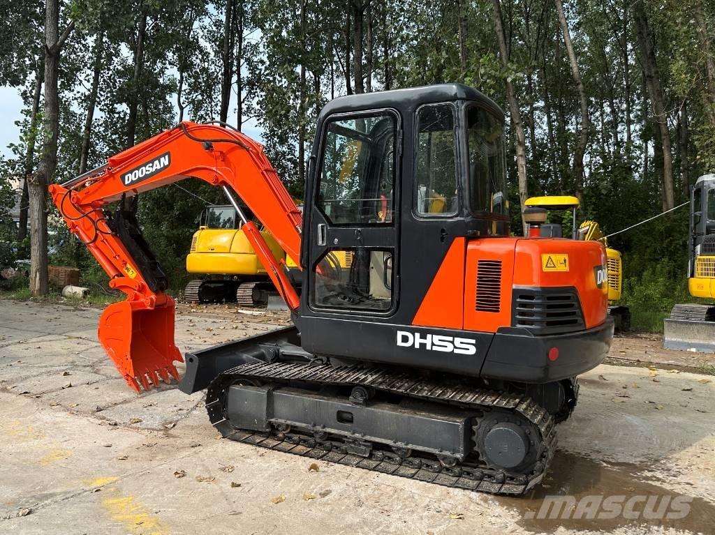 Doosan DH55 소형 굴삭기 7톤 미만