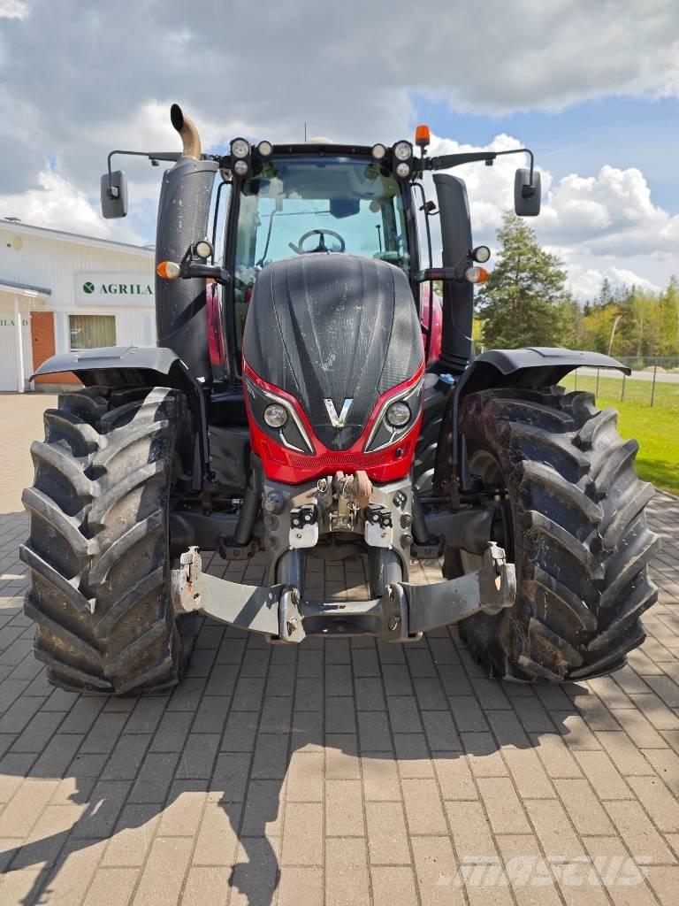 Valtra T 214 D 트랙터