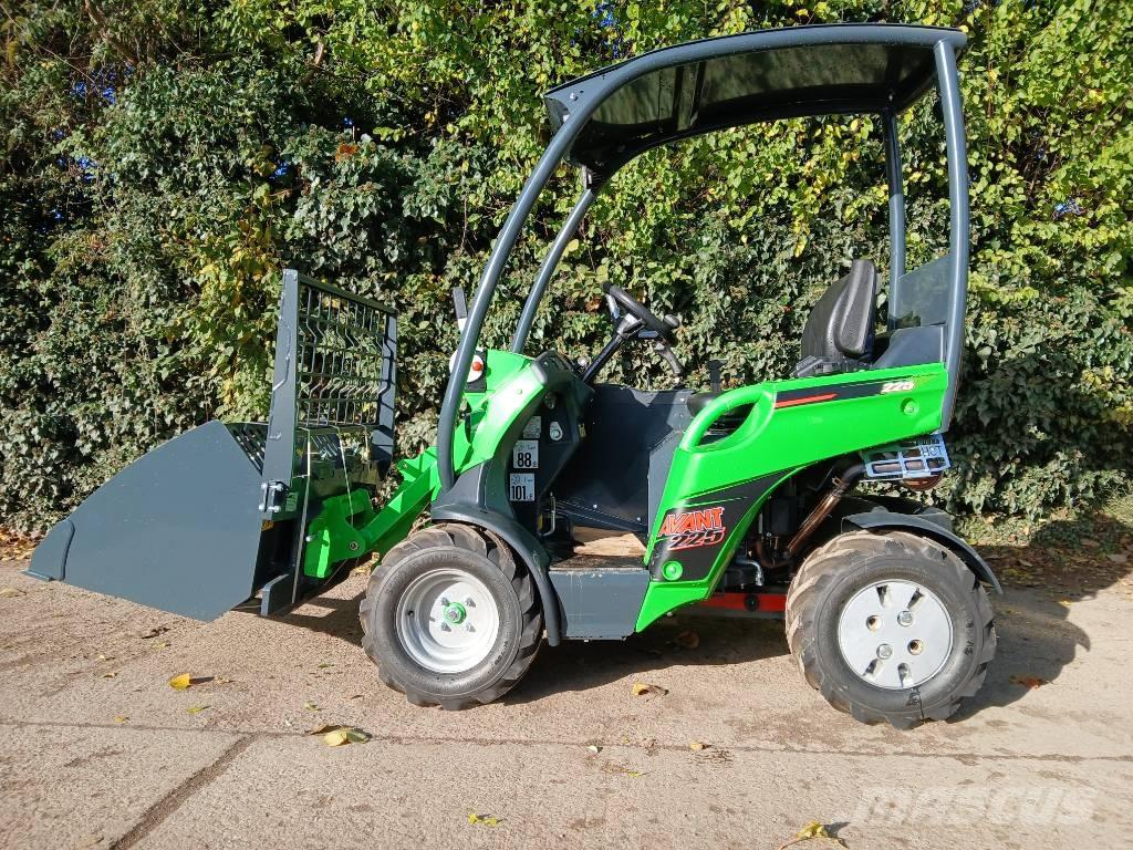 Avant 225 다목적 로더