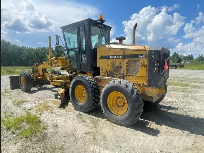 Volvo G 740 그레이더