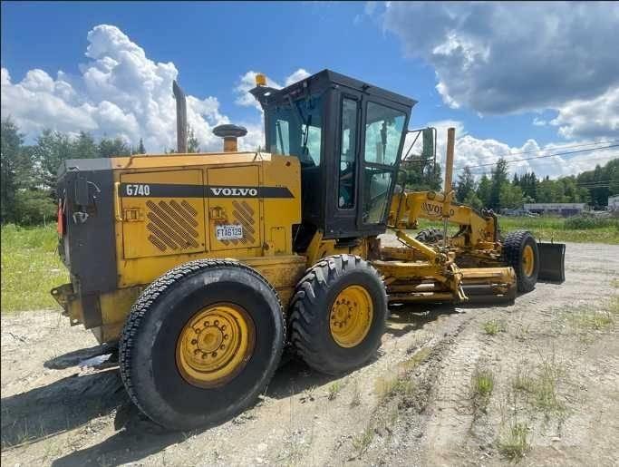 Volvo G 740 그레이더