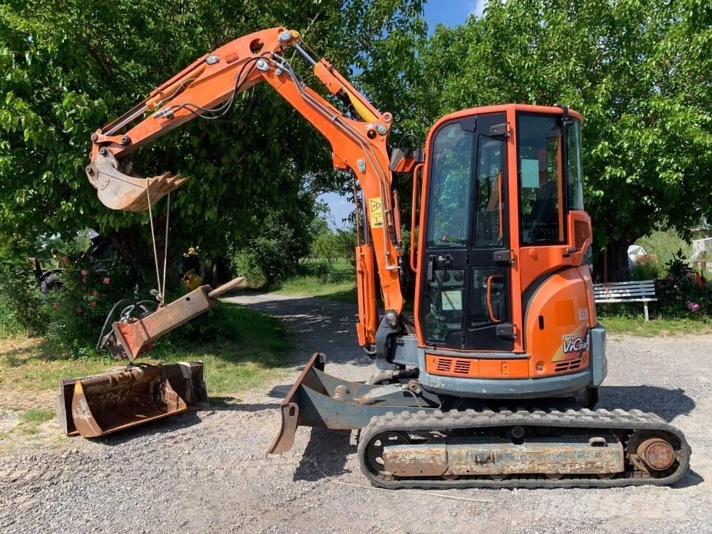 Yanmar Vio 38 소형 굴삭기 7톤 미만
