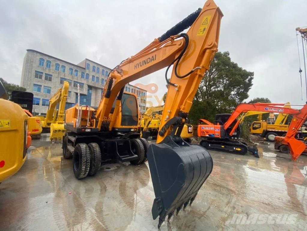 Hyundai 150W-9 대형 굴삭기 29톤 이상