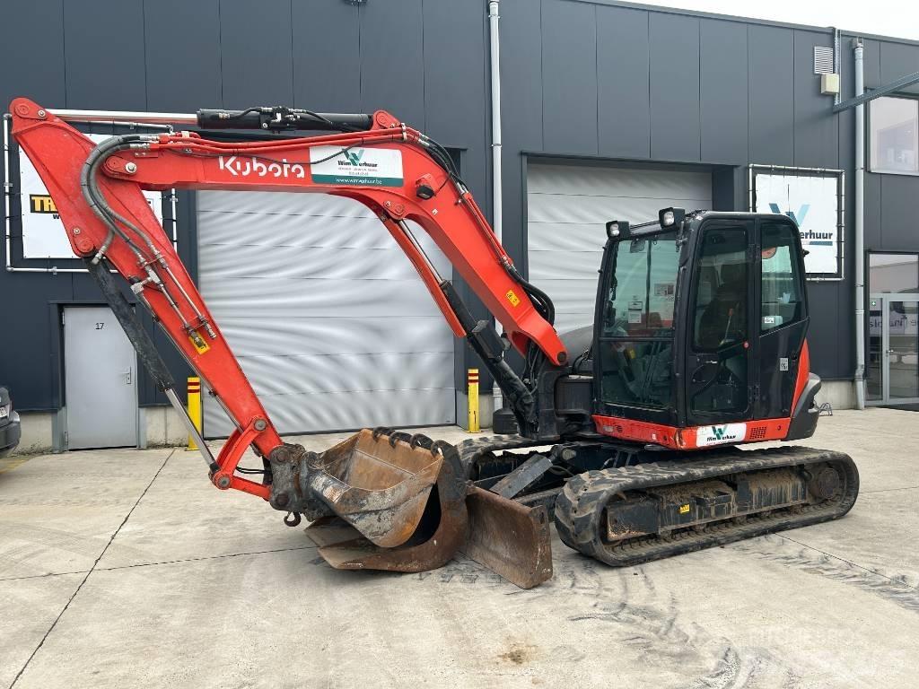 Kubota KX 080-4 중형굴삭기 7톤-28톤