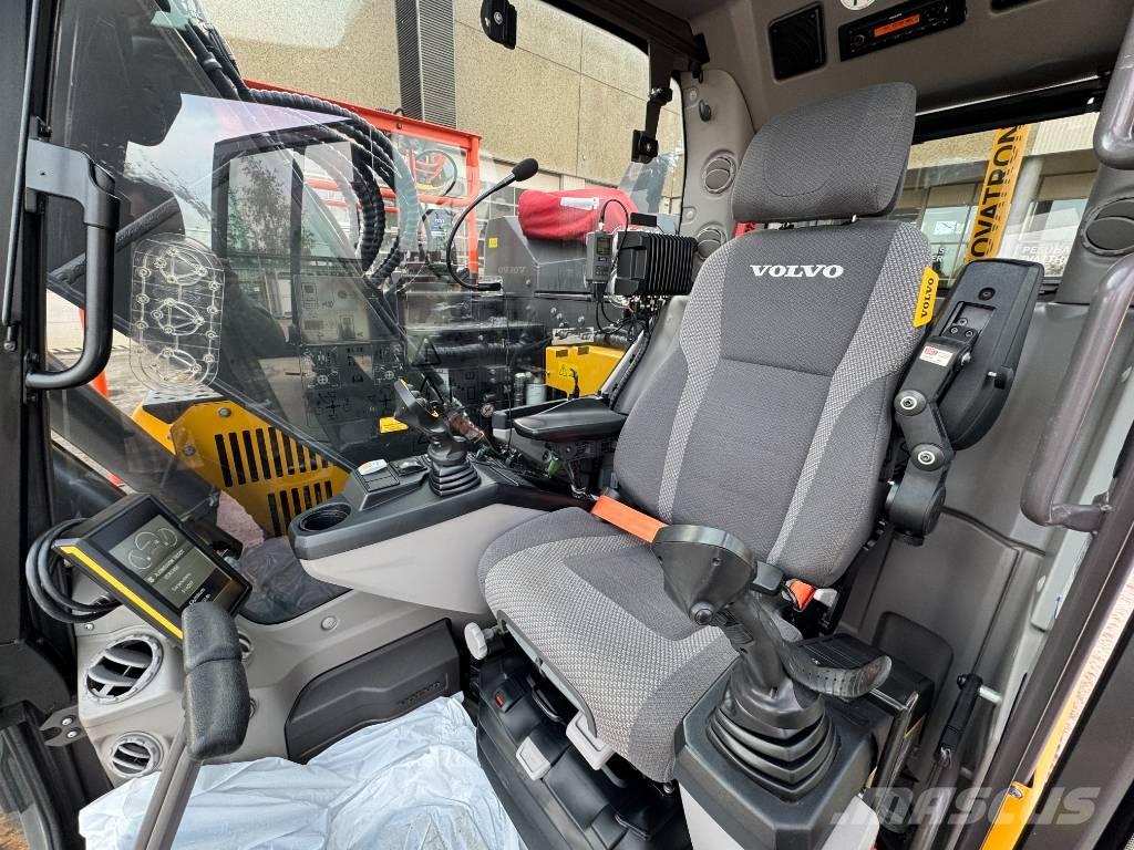 Volvo ECR 145 E 대형 굴삭기 29톤 이상