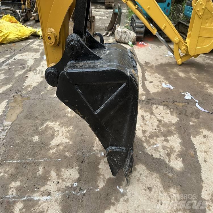 CAT 303.5 E 소형 굴삭기 7톤 미만