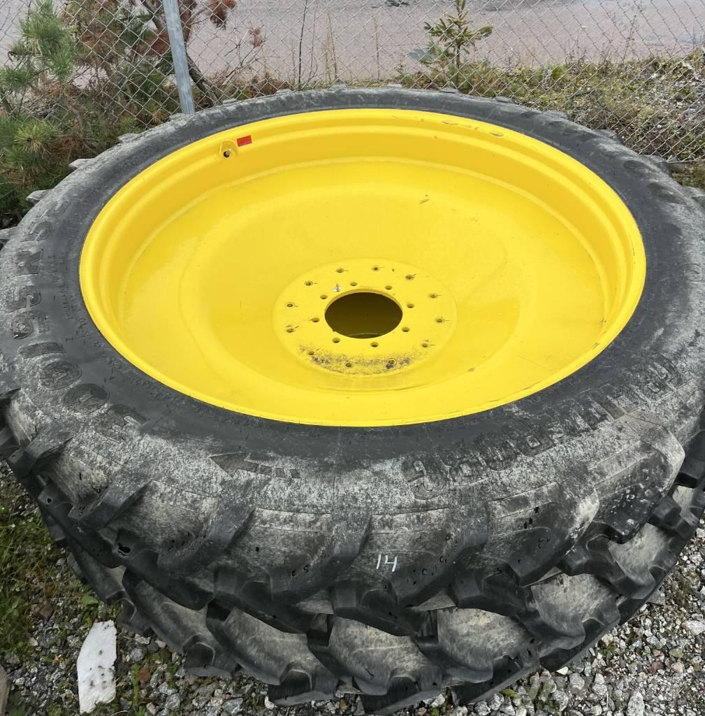 Trelleborg 300/95R52 타이어, 휠 및 림
