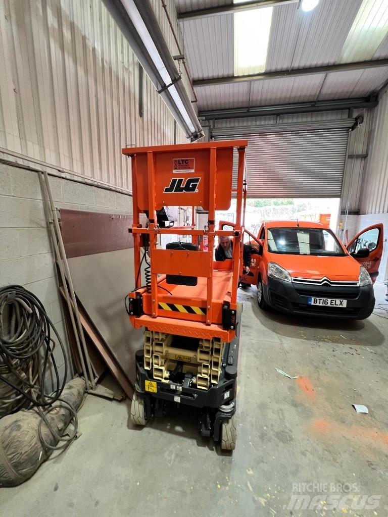 JLG ES 1932 가위형 리프트
