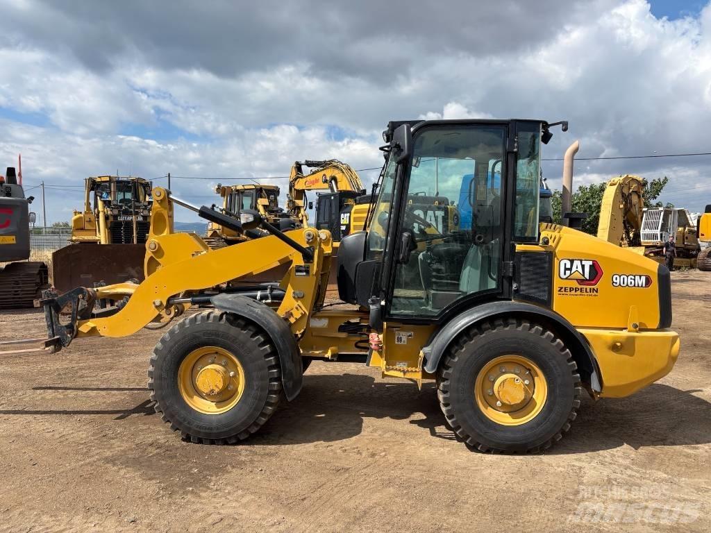 CAT 906 M  휠로우더