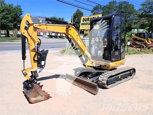 CAT 302.7D CR 소형 굴삭기 7톤 미만