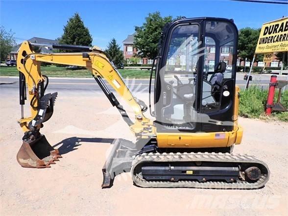 CAT 302.7D CR 소형 굴삭기 7톤 미만
