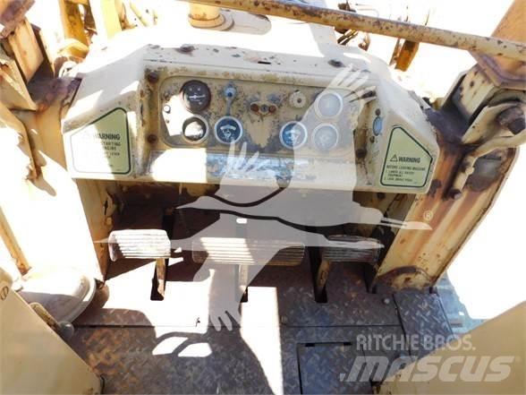 CAT 941B 궤도식 로우더