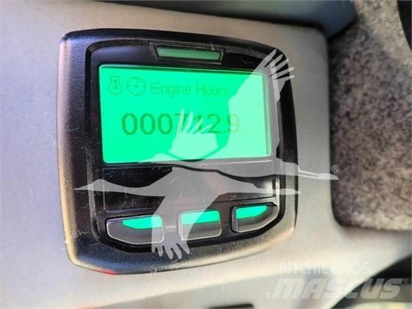 Gehl V270  스키드로더