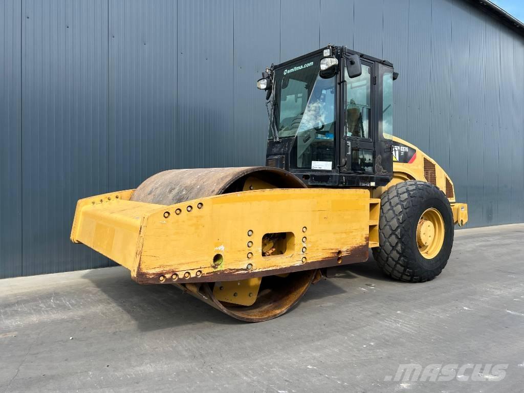 CAT CS76 XT 싱글 드럼 롤러