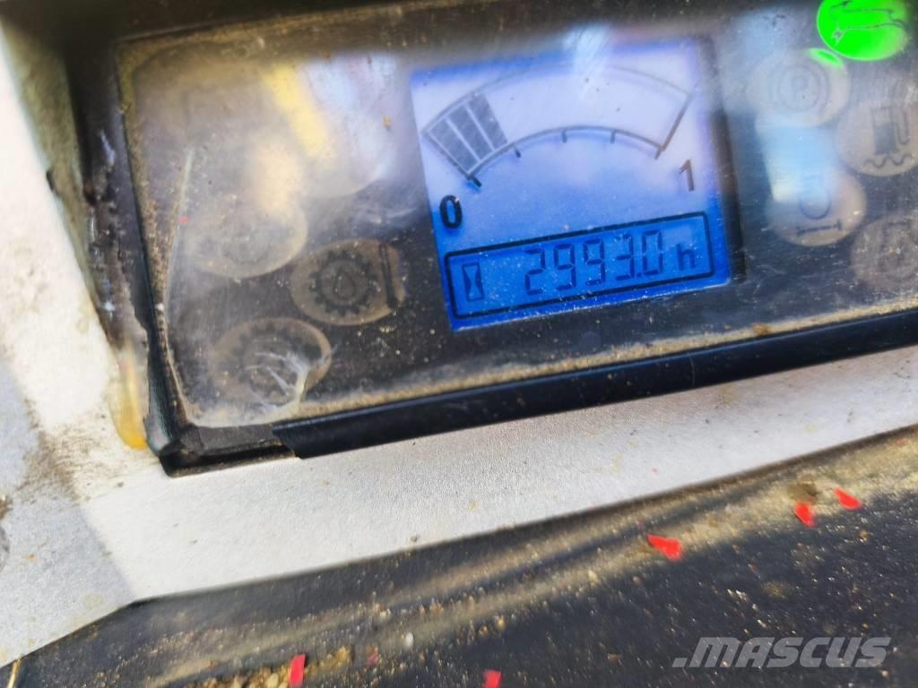 JCB 520-40 텔러 핸들러