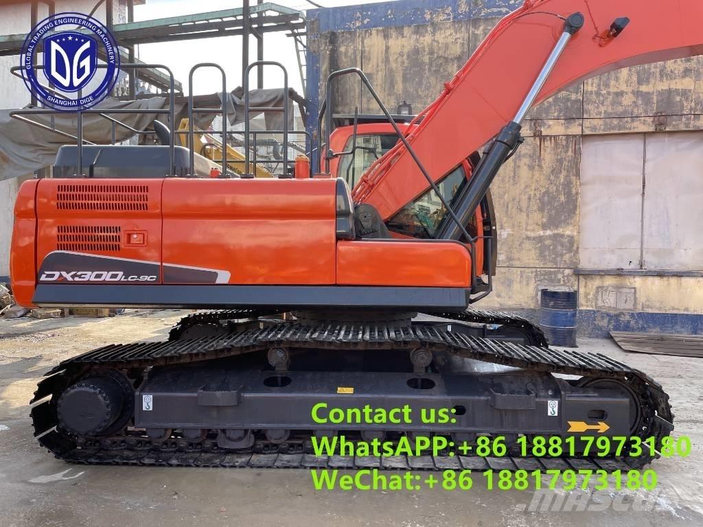 Doosan DX 300 LC 대형 굴삭기 29톤 이상