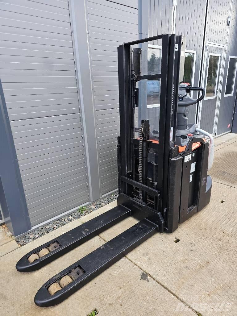 BT SPE 200 D 2500mm 포크리프트