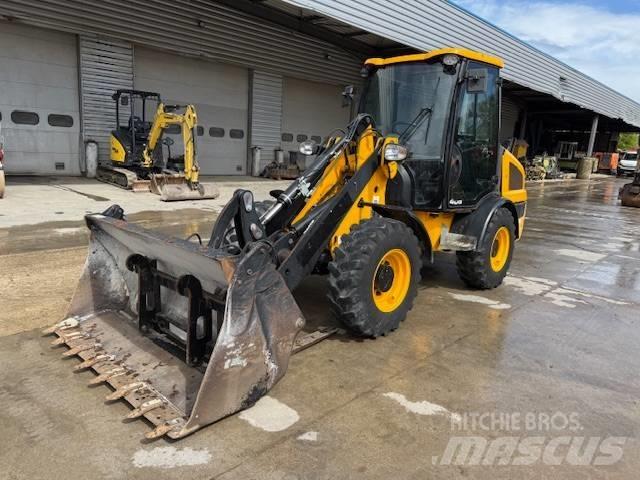 JCB 406  휠로우더