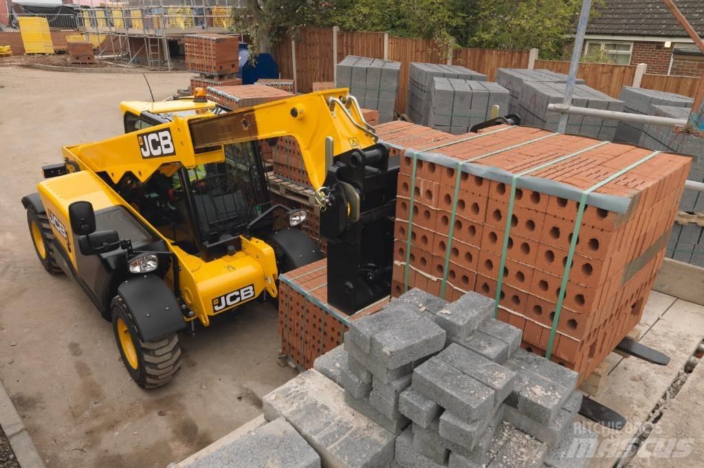 JCB 525-60 텔러 핸들러
