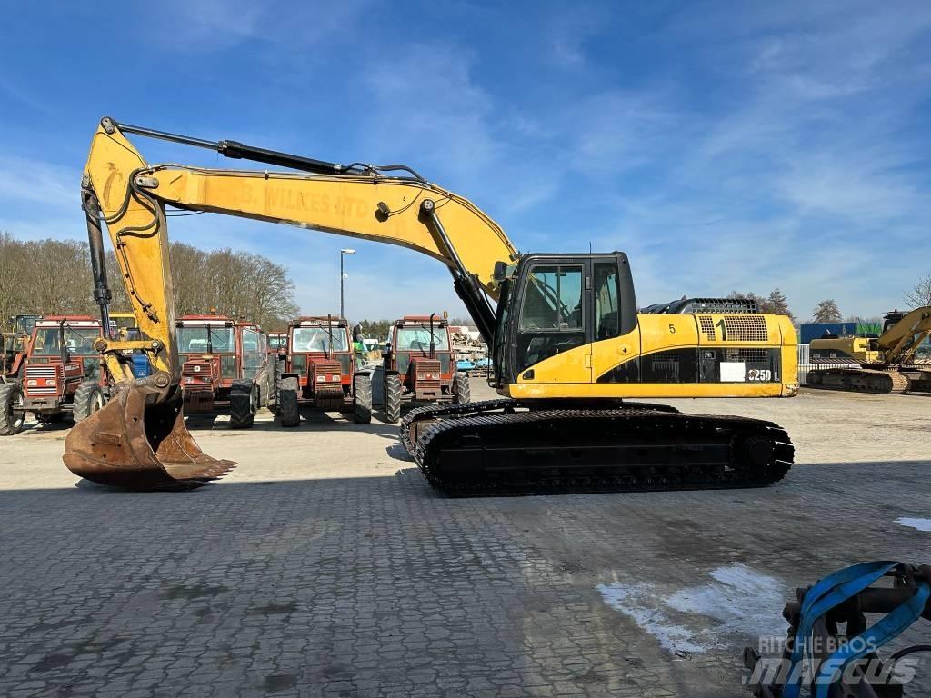 CAT 325DL 대형 굴삭기 29톤 이상