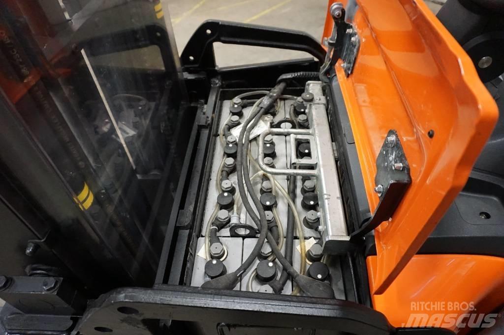 Toyota SPE160L 포크리프트