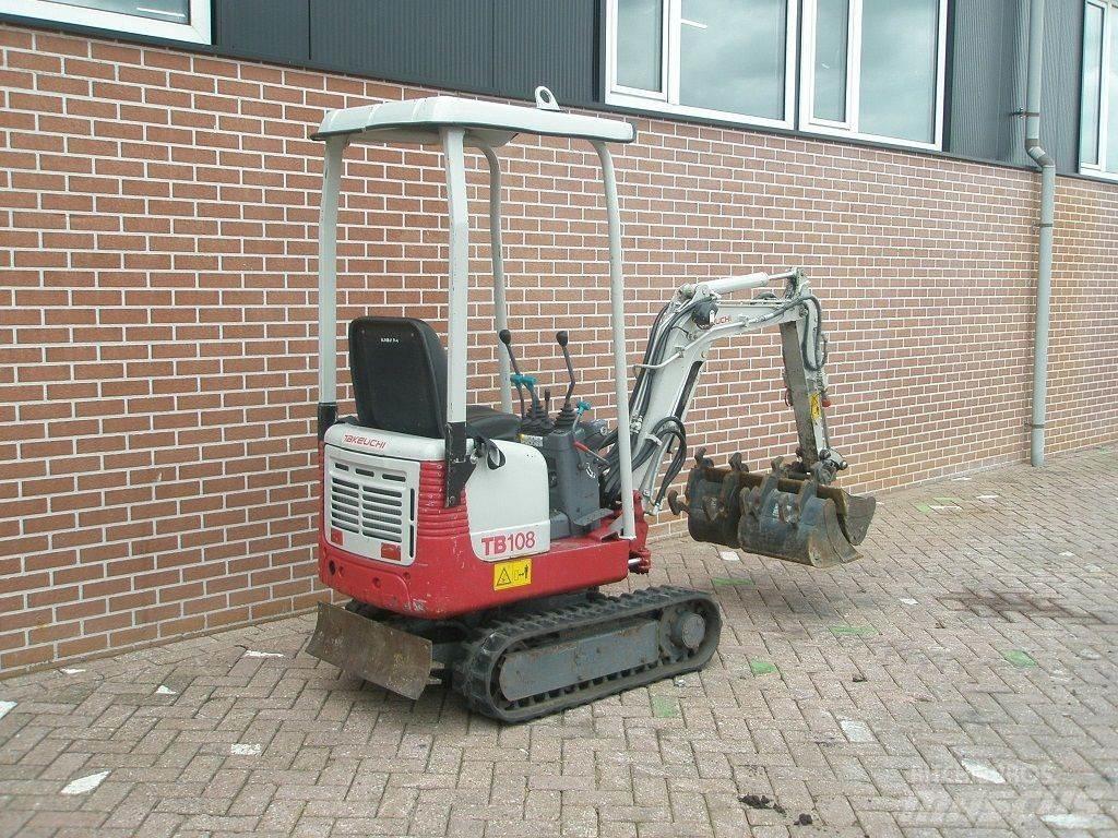 Takeuchi TB108 소형 굴삭기 7톤 미만
