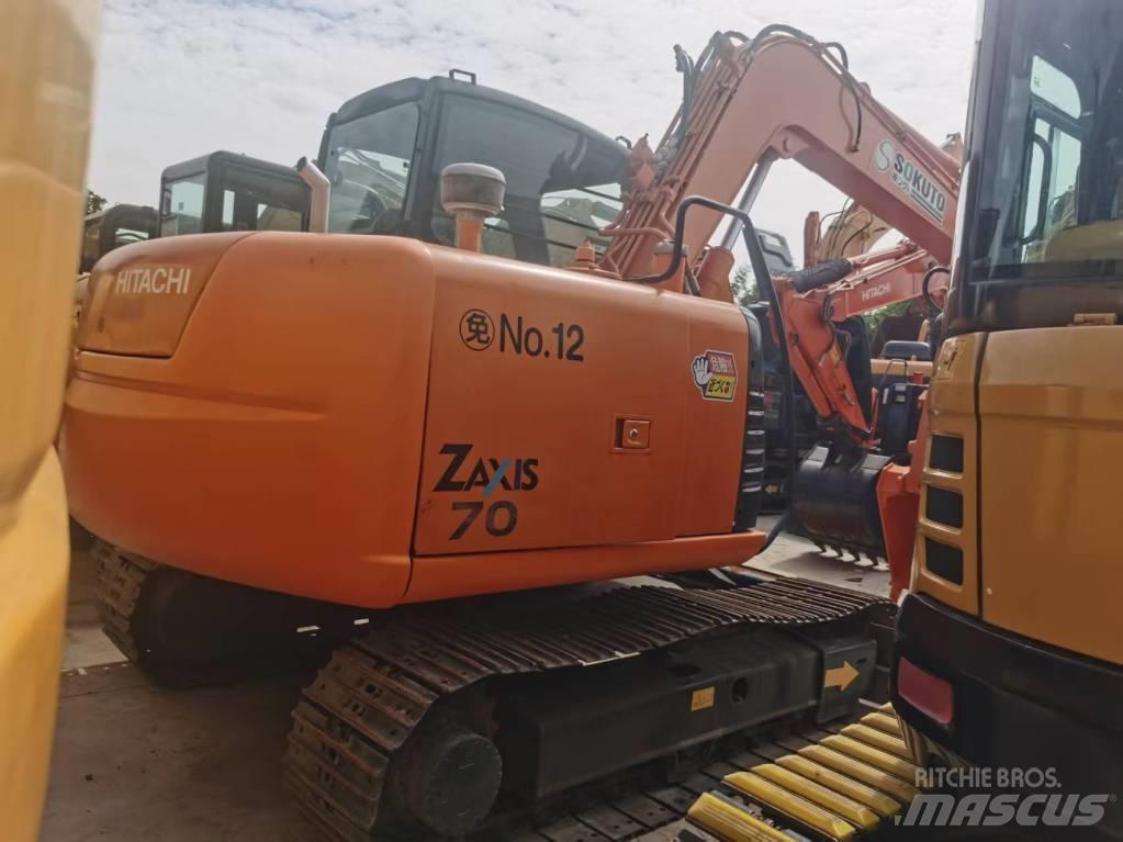 Hitachi ZX 70 소형 굴삭기 7톤 미만