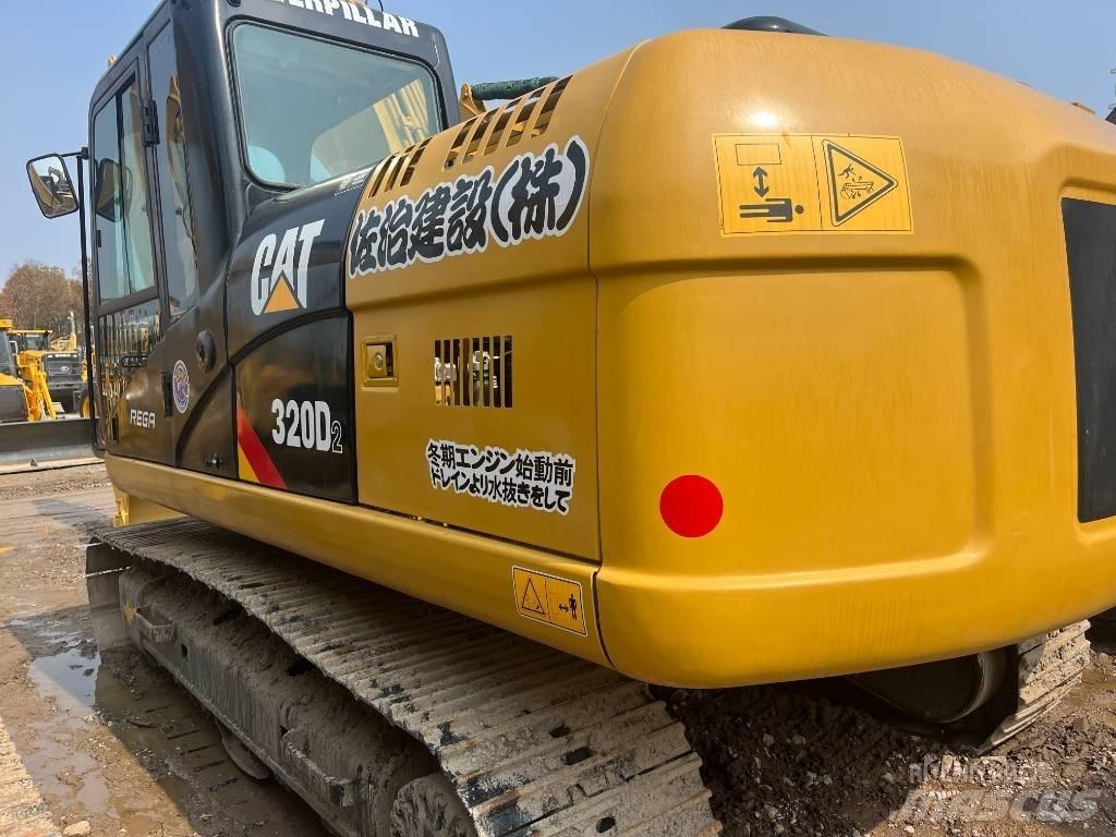 CAT 320 D 대형 굴삭기 29톤 이상