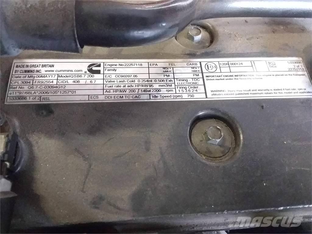 Cummins QSB6.7 엔진