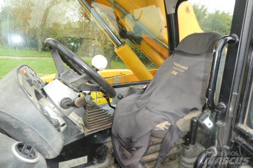 JCB 533-105 텔러 핸들러