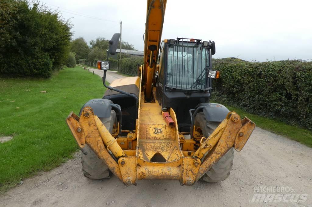 JCB 533-105 텔러 핸들러