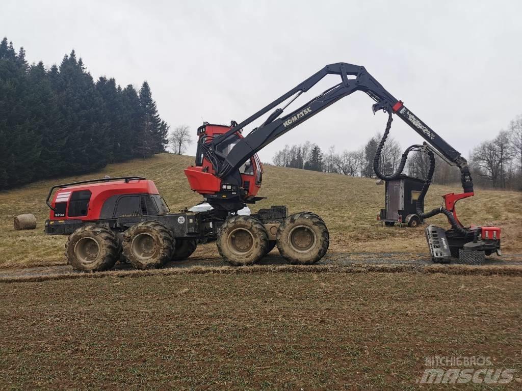 Komatsu 931 XC 원목 하베스터