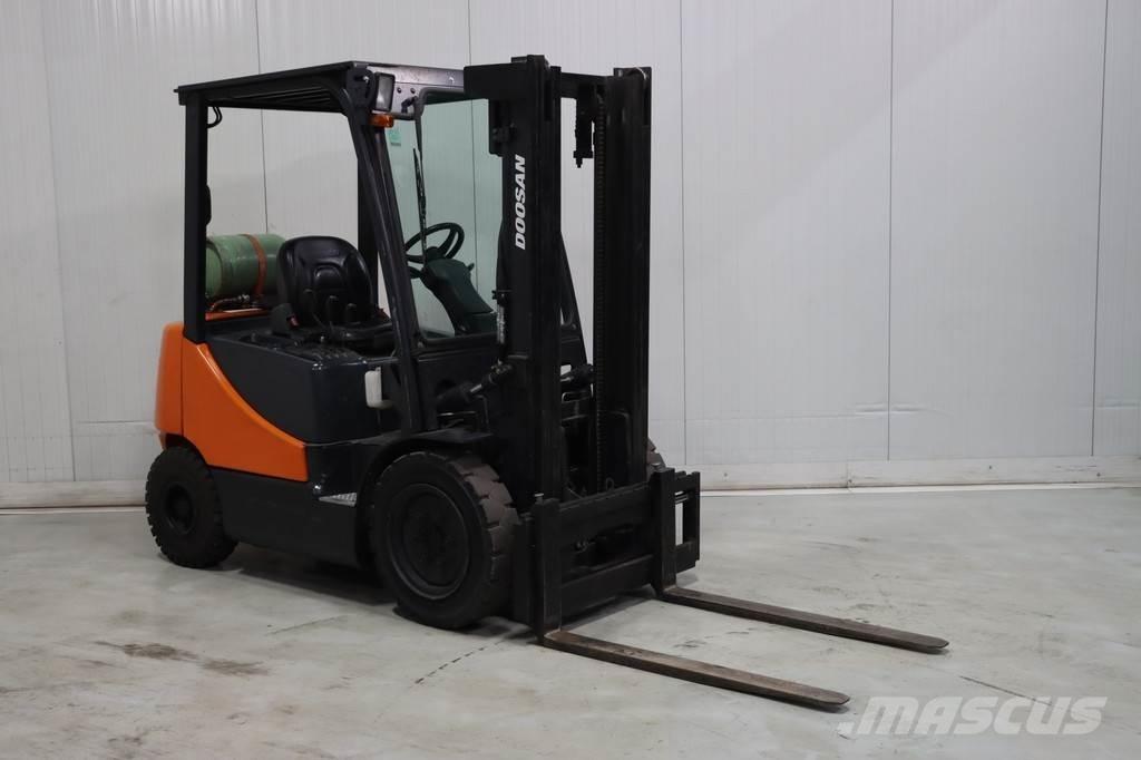 Doosan G25E-5 LPG 지게차