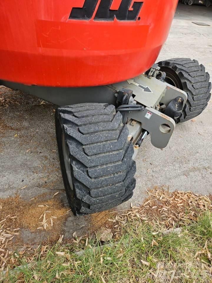 JLG 450 AJ 관절형 전동이동 리프트