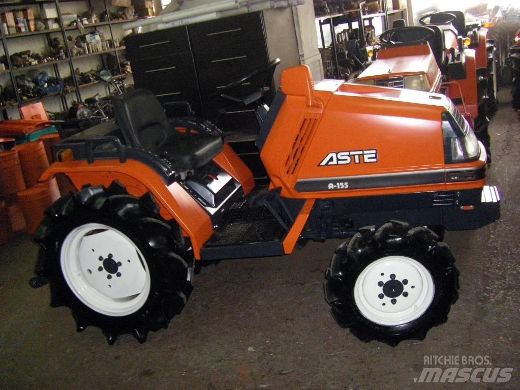 Kubota ASTE A-155 트랙터