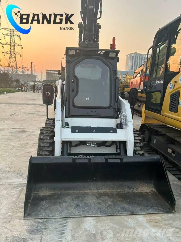  EARTHFORCE S300 다목적 로더