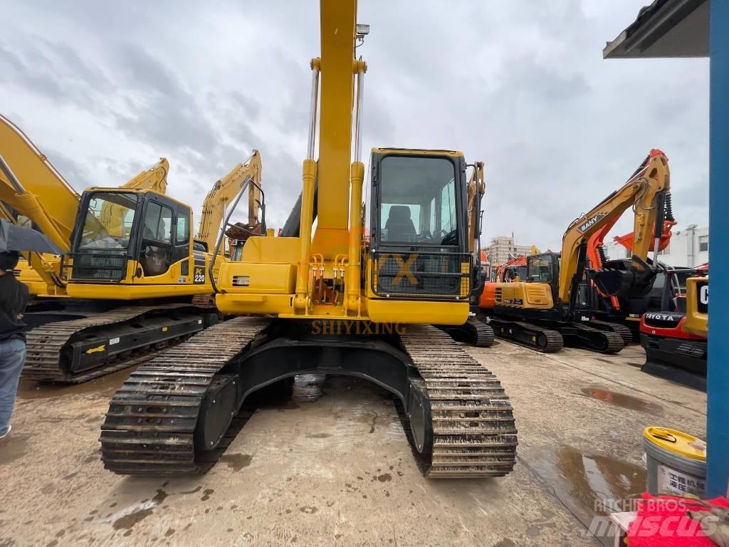 Komatsu PC 200-8 대형 굴삭기 29톤 이상