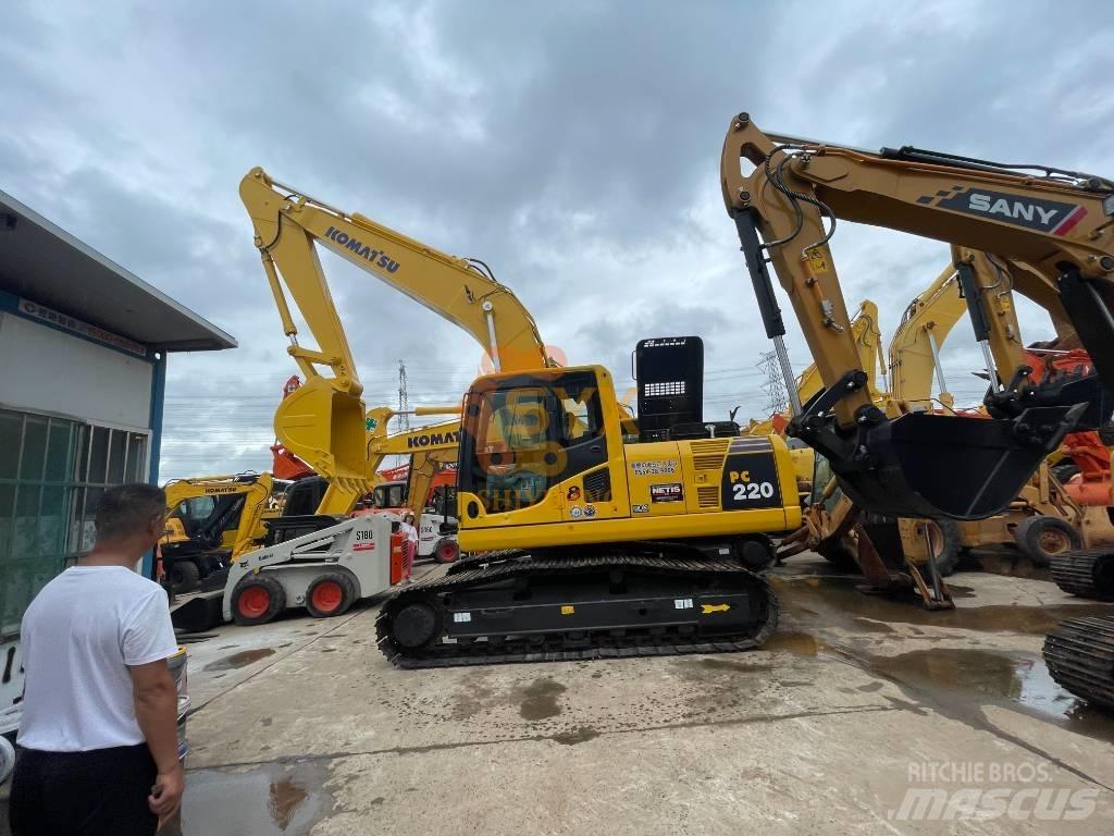 Komatsu PC 200-8 대형 굴삭기 29톤 이상