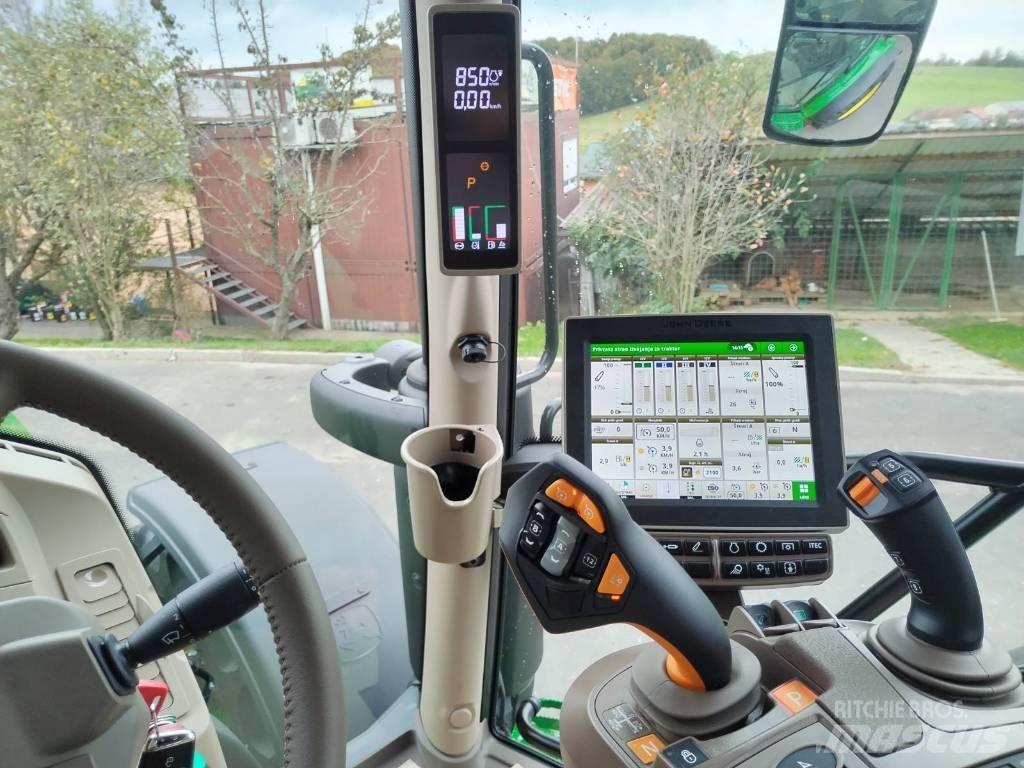 John Deere 6R 130 트랙터