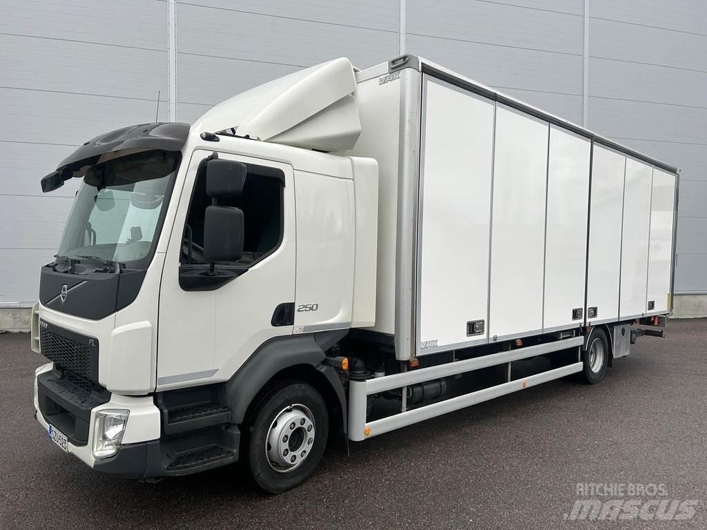 Volvo FL 탑차 트럭
