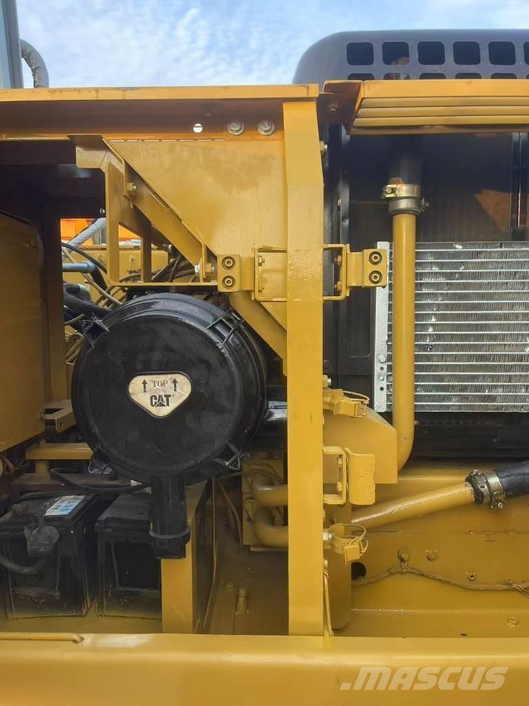 CAT 320 B 대형 굴삭기 29톤 이상