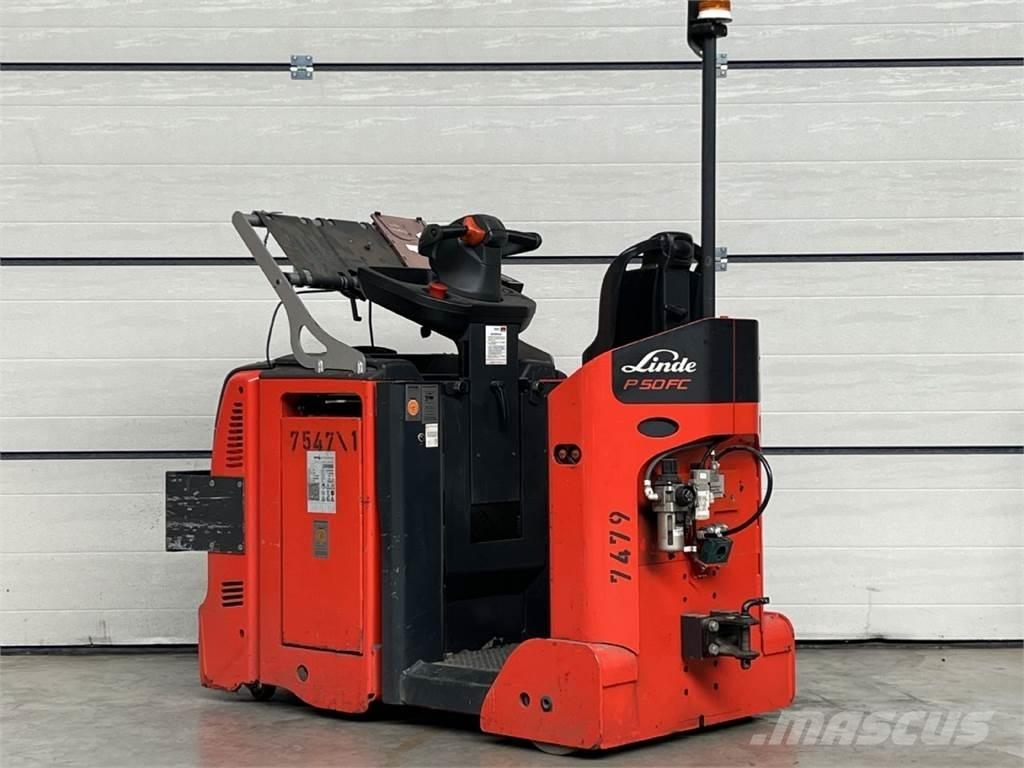 Linde P 50C 견인 트럭
