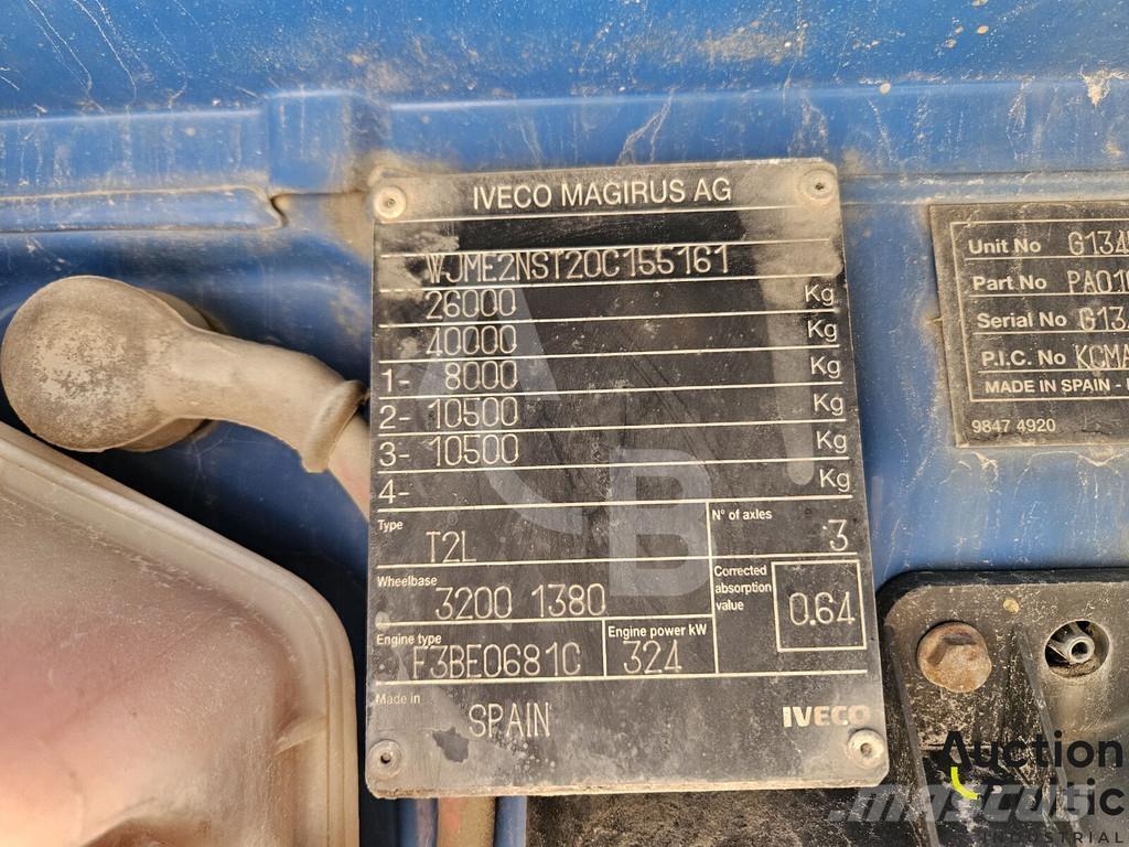 Iveco 260E44 덤프 트럭