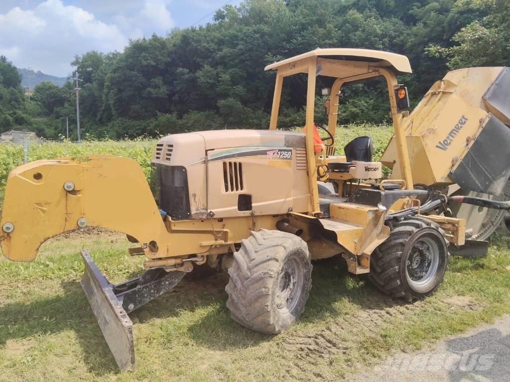 Vermeer RTX1250 트렌처