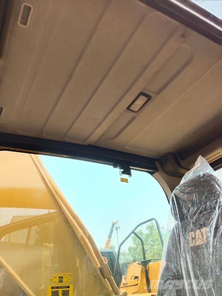 CAT 330 GC 대형 굴삭기 29톤 이상