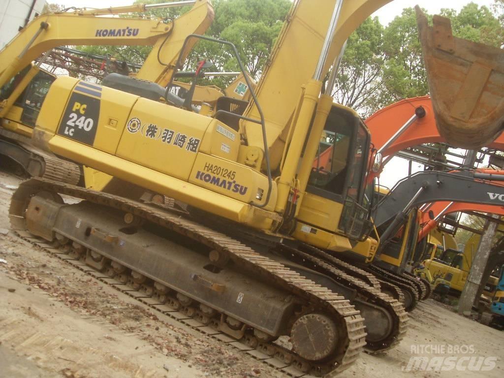 Komatsu PC240 대형 굴삭기 29톤 이상