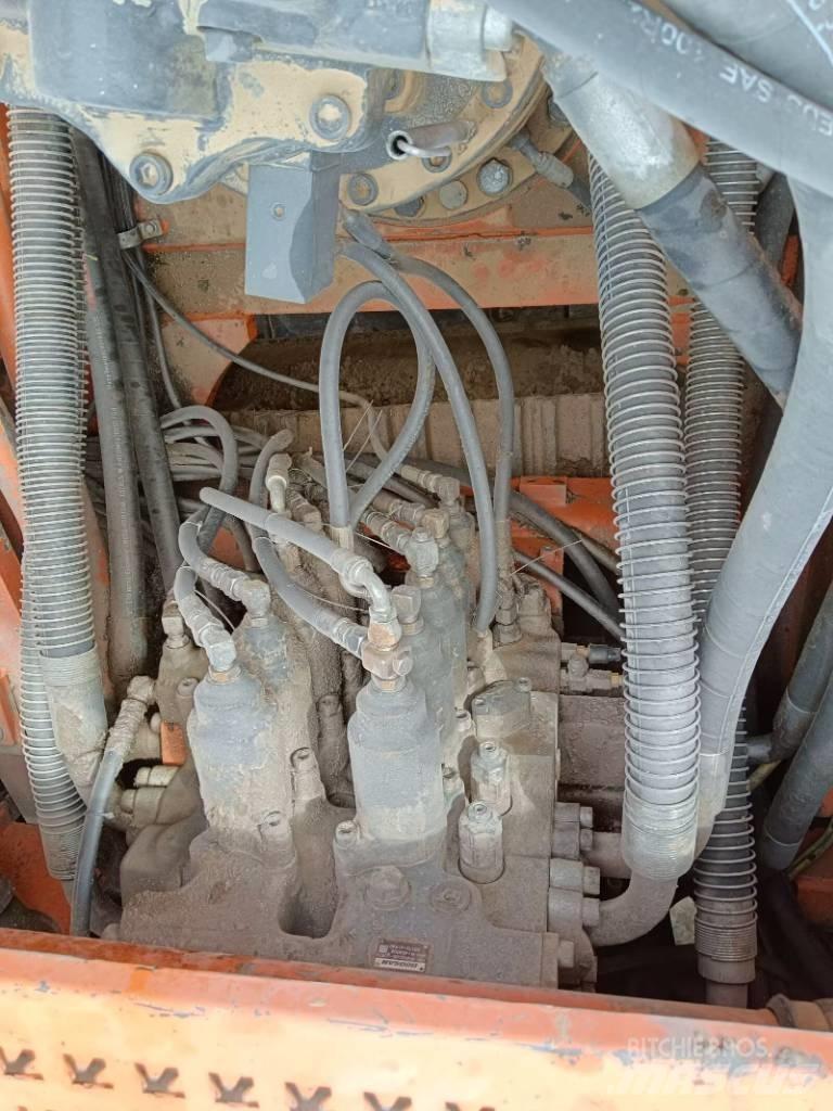 Doosan DX420LC 중형굴삭기 7톤-28톤