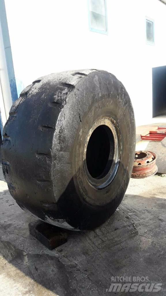 Goodyear 29,5R25 타이어, 휠 및 림